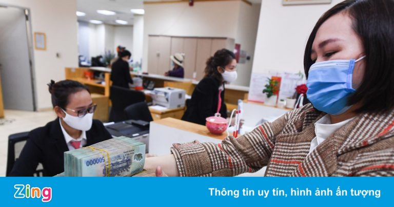 Tiền vẫn liên tục được bơm ra thị trường