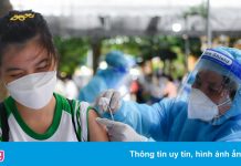 Được tiêm vaccine, học sinh TP.HCM có thể tới trường sớm hơn