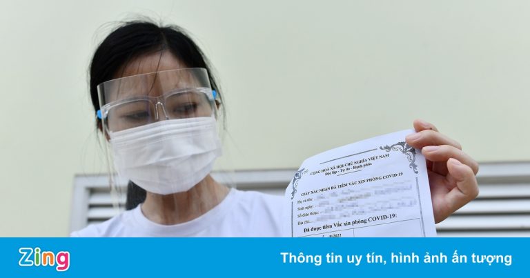 Gần 70% dân số trên 18 tuổi ở TP.HCM đã tiêm 2 mũi vaccine Covid-19