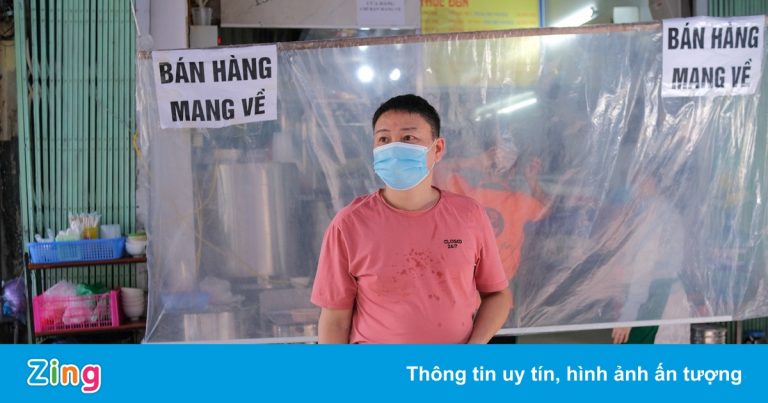 Hàng ăn phố cổ mở cửa là thấy mất tiền