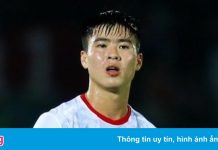 Tuyển Việt Nam ngây thơ và va phải VAR