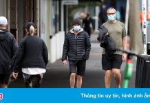 New Zealand từ bỏ chiến lược ‘Zero Covid-19’