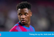 Fati tỏa sáng giúp Barca thắng ngược Valencia