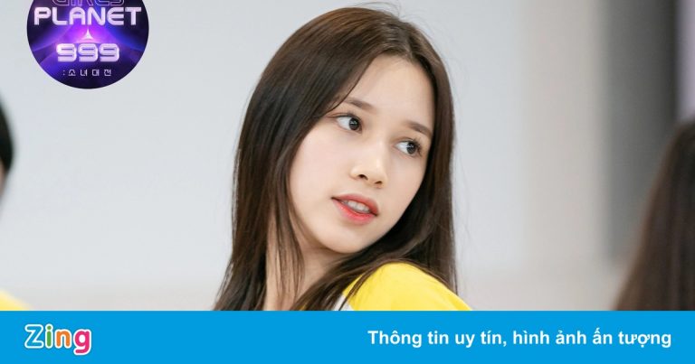 Nữ ca sĩ 17 tuổi bị tẩy chay vì có anh trai nổi tiếng