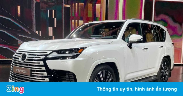 Cận cảnh phiên bản Lexus LX 2022 được trang bị động cơ diesel