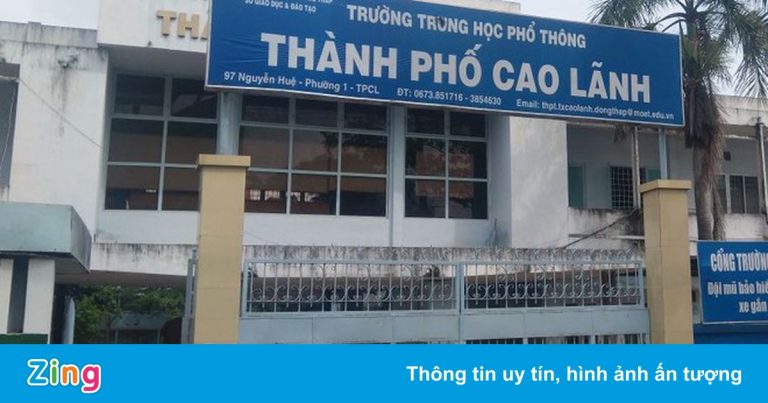 Lộ clip ‘nhạy cảm’ khi giáo viên dạy trực tuyến ở Đồng Tháp