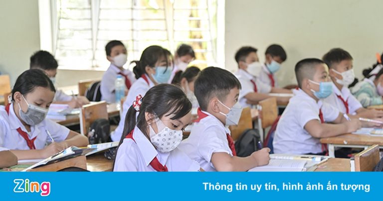 Khánh Hòa cho học sinh nghỉ học tránh bão