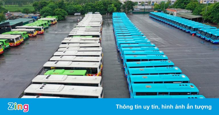 Hà Nội chưa cho phép xe buýt hoạt động trở lại Hà Nội chưa cho phép xe buýt hoạt động trở lại