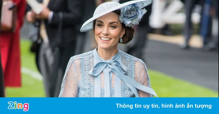 Cách Công nương Kate Middleton giữ đôi chân thon thả