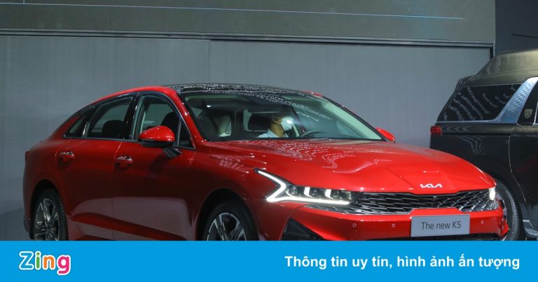 Kia K5 có đủ sức thách thức Toyota Camry tại Việt Nam? Kia K5 có đủ sức thách thức Toyota Camry tại Việt Nam?