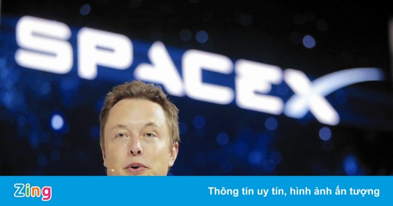 Giá trị công ty vũ trụ của Elon Musk vượt 100 tỷ USD