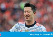 Lewandowski lập cú đúp trong chiến thắng 5-1 của Bayern