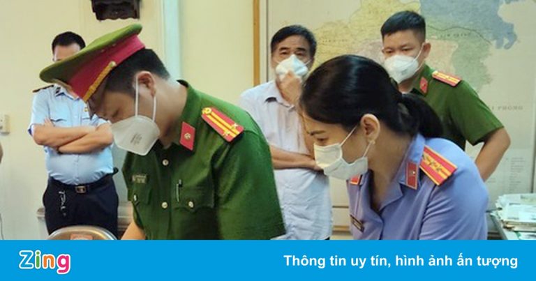 Truy tố người đàn bà lừa ‘chạy trường’