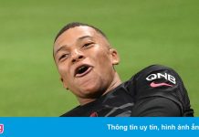Mbappe tỏa sáng giúp PSG ngược dòng thắng Angers