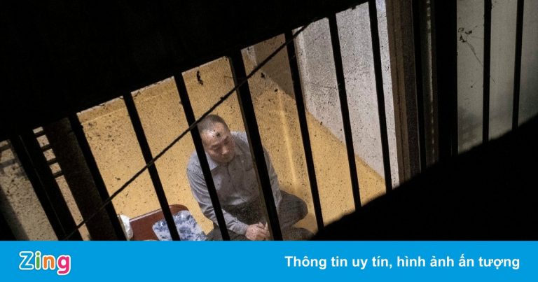 Hàng rào thép gai tách biệt khu nhà giàu, nghèo ở Hàn Quốc Hàng rào thép gai tách biệt khu nhà giàu, nghèo ở Hàn Quốc