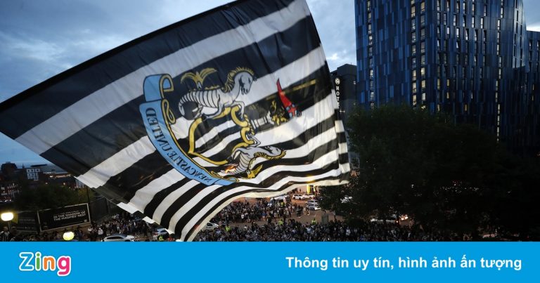 Cộng đồng LGBT+ phản đối Saudi Arabia thâu tóm Newcastle United Cộng đồng LGBT+ phản đối Saudi Arabia thâu tóm Newcastle United