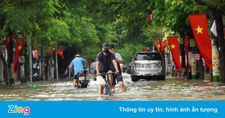 Hải Phòng đưa ra biện pháp khắc phục tình trạng ‘mưa lớn là ngập’