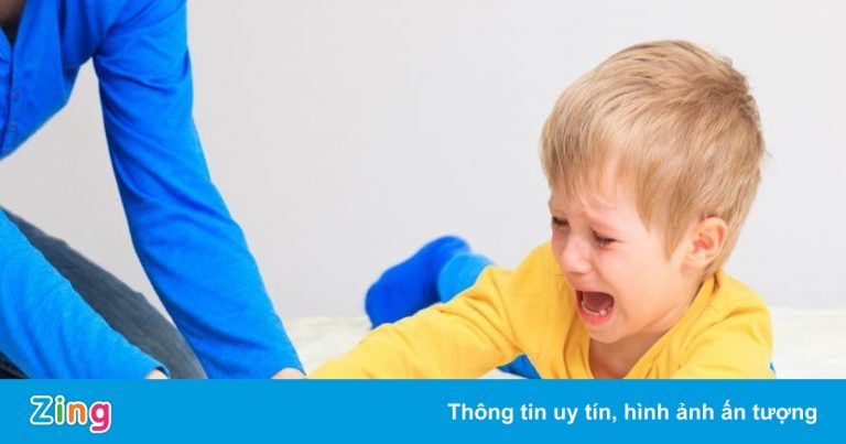 Dấu hiệu cảnh báo trẻ nghiện thiết bị điện tử