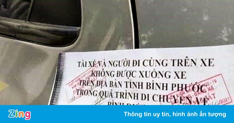 Ôtô bị niêm phong cửa khi qua địa bàn Bình Phước