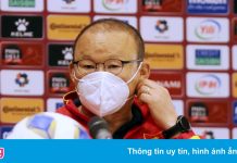 HLV Park Hang-seo trả lời họp báo sau trận gặp Oman