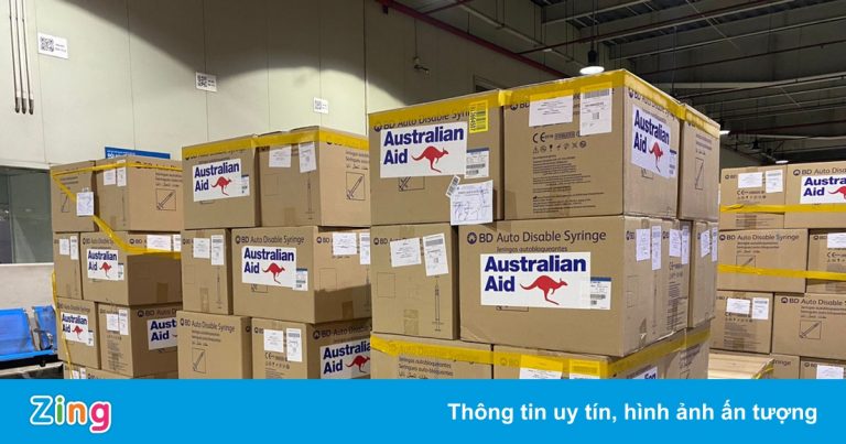 Australia tặng thêm 800.000 liều vaccine Covid-19 cho Việt Nam