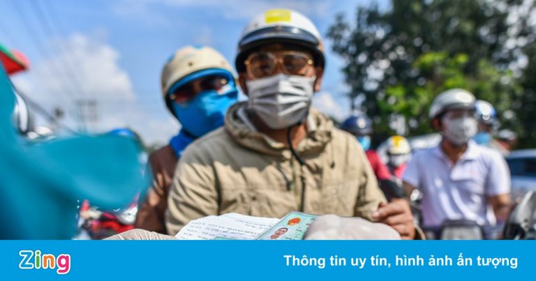 Lao động ngoại tỉnh muốn đến TP.HCM làm việc cần thủ tục gì?