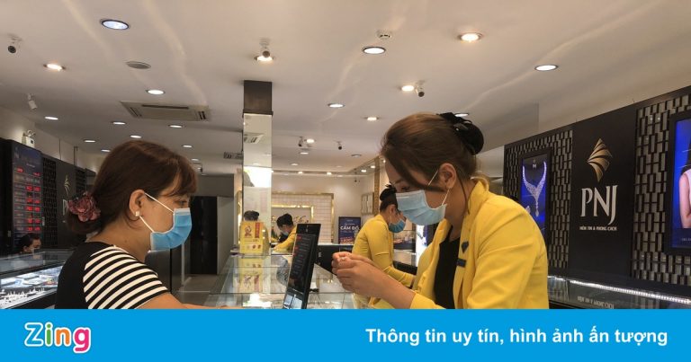 PNJ lỗ tháng thứ 3 liên tiếp