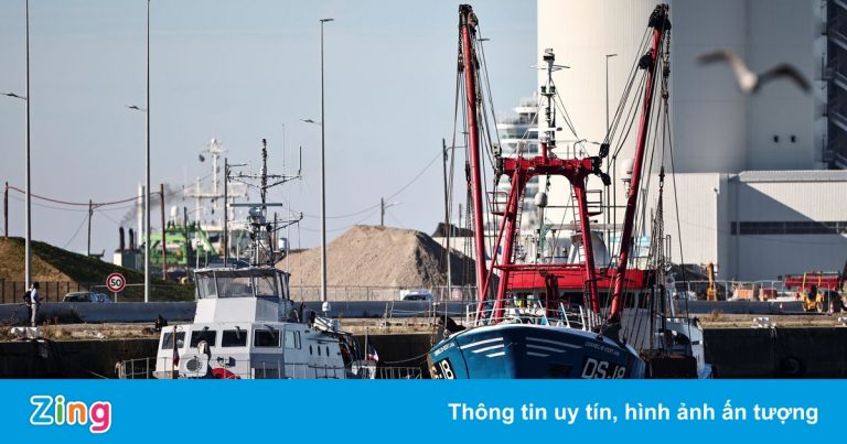 Anh triệu tập đại sứ Pháp vì tranh chấp về quyền đánh cá