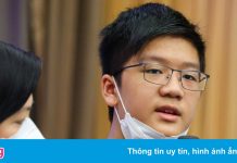 Nam sinh ở Hong Kong vào đại học khi 13 tuổi