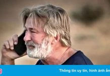 Alec Baldwin: ‘Tim tôi tan nát sau tai nạn bắn chết người’