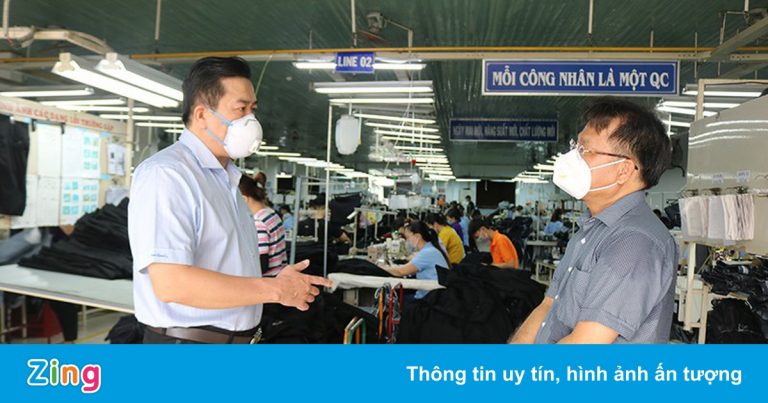 Miền Trung giải bài toán việc làm cho lao động về quê thế nào?