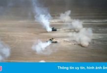 Quân đội Trung Quốc tập trận xe tăng ở biên giới với Ấn Độ