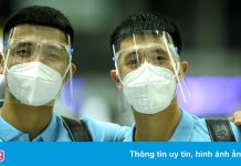 Tuyển Việt Nam đi UAE, chuẩn bị đấu Trung Quốc và Oman