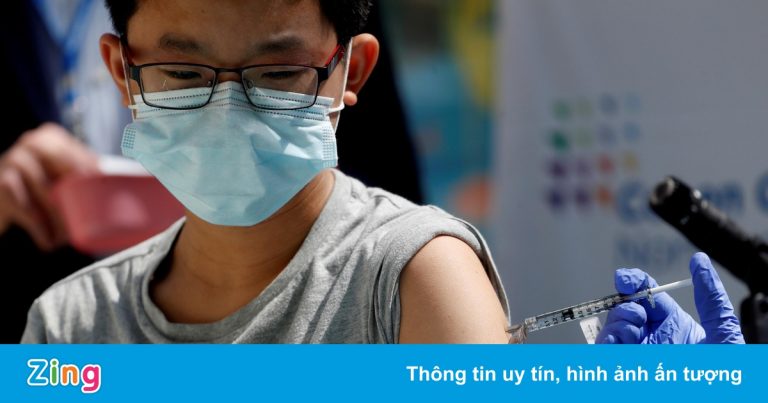 Phụ huynh Việt ở Mỹ mong con sớm được tiêm vaccine