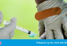 Vaccine Pfizer bảo vệ nữ giới tốt hơn so với nam giới