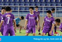 Tuyển Việt Nam tráo số áo trong buổi tập thứ 2 tại Oman