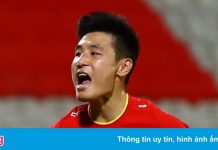 Wu Lei hội quân cùng tuyển Trung Quốc sau trận thắng Real