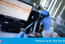 Vì sao người Nga đổ xô đi xét nghiệm kháng thể?