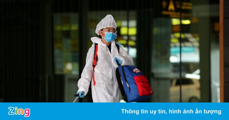 Nên coi trẻ em như người lớn đã tiêm đủ vaccine Nên coi trẻ em như người lớn đã tiêm đủ vaccine