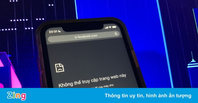 Nhân viên Facebook không thể vào văn phòng khi hệ thống sập