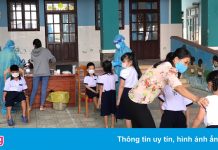 Học sinh xã đảo Thạnh An đi học lại từ 20/10