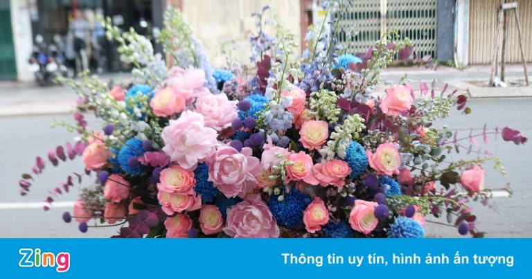 Hoa vài chục triệu đồng ở TP.HCM ‘ế khách’ dịp lễ 20/10 Hoa vài chục triệu đồng ở TP.HCM ‘ế khách’ dịp lễ 20/10