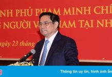 Thủ tướng: Sớm mở lại đường bay quốc tế với các nước