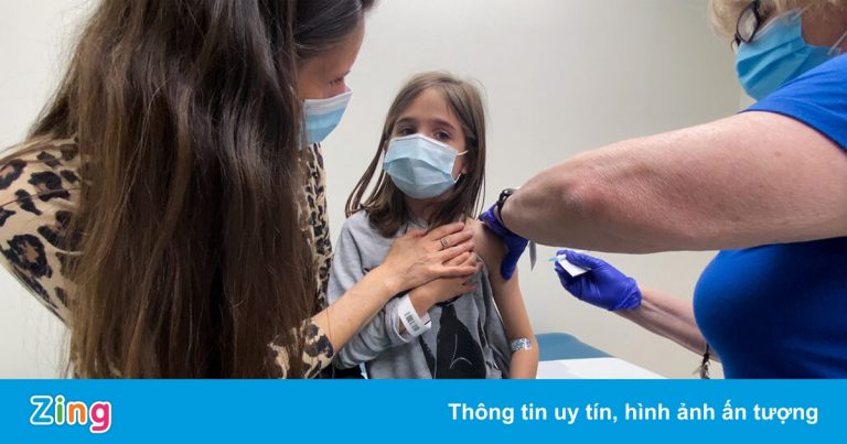 Chuyên gia CDC Mỹ ủng hộ tiêm vaccine Pfizer cho trẻ 5-11 tuổi