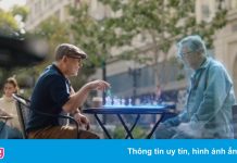 Trước khi đổi tên, Facebook từng tự mãn giống Google trong quá khứ