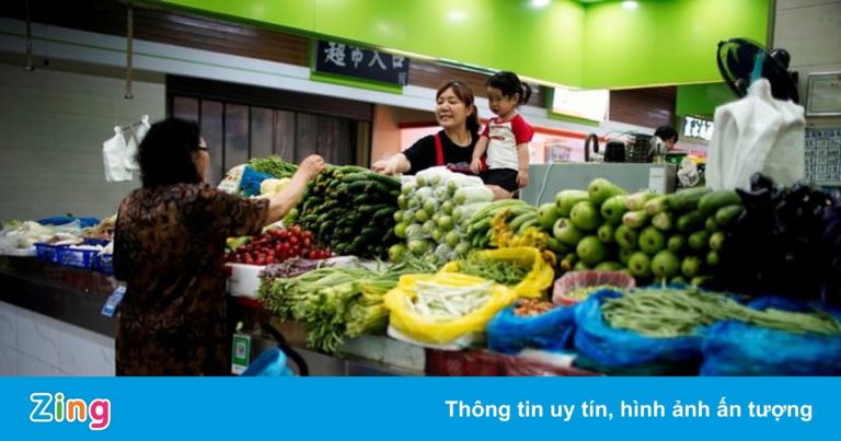 Dân Trung Quốc đổ xô tích trữ, siêu thị thiếu hụt hàng hóa Dân Trung Quốc đổ xô tích trữ, siêu thị thiếu hụt hàng hóa