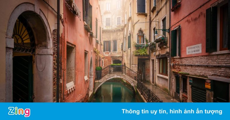 Khung cảnh mùa đông vắng lặng ở Venice Khung cảnh mùa đông vắng lặng ở Venice