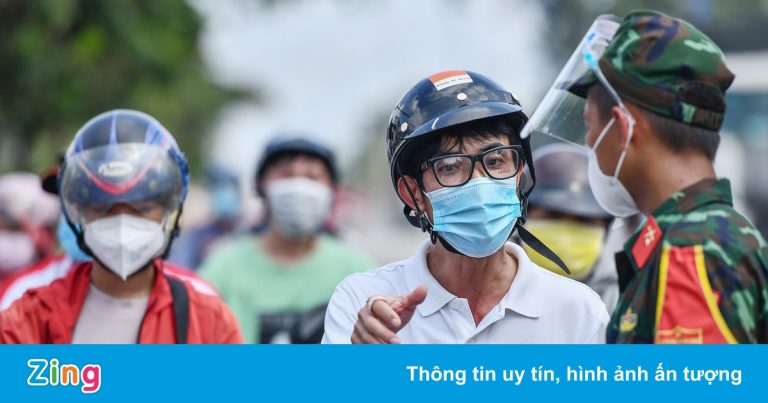 Thêm 8.467 ca Covid-19, số lượng bệnh nhân nặng tăng Thêm 8.467 ca Covid-19, số lượng bệnh nhân nặng tăng
