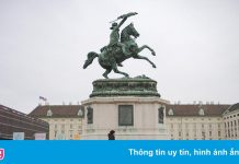 Người từ chối tiêm vaccine sẽ bị phạt hơn 4.000 USD ở Áo