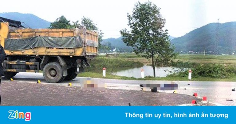 Hai người tử vong sau va chạm với ôtô tải